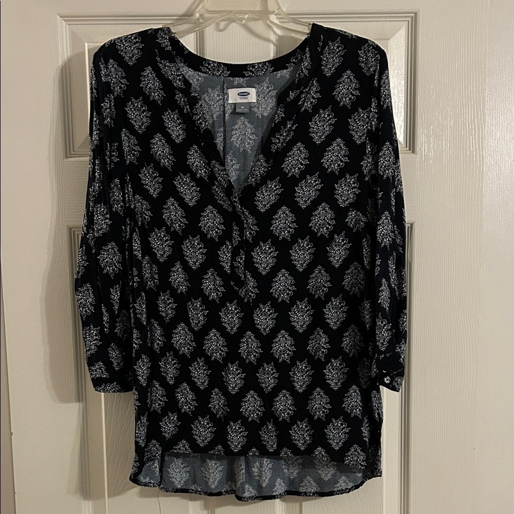 Old Navy Black and White Floral Blouse